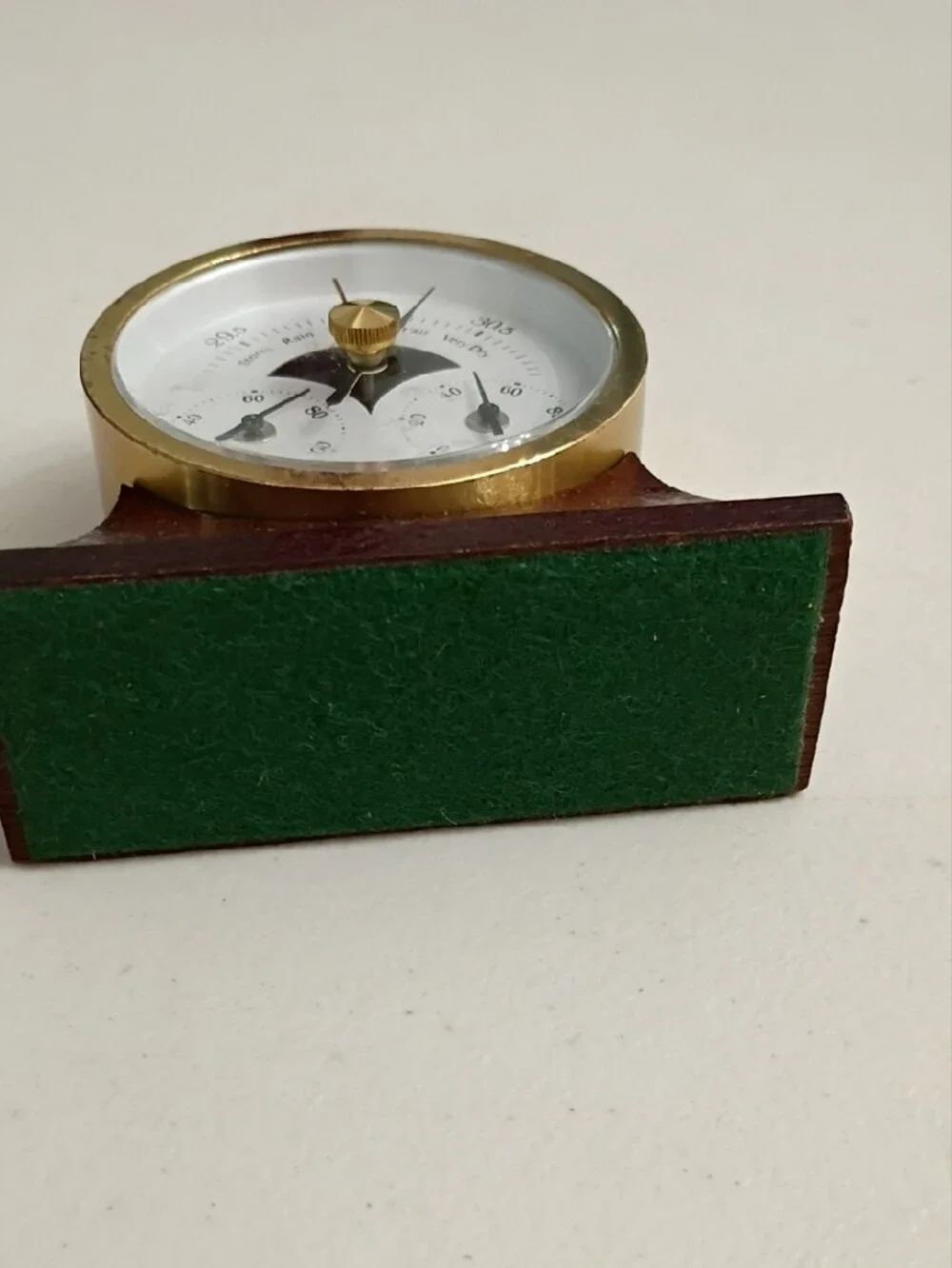 Barigo Gold-Trim Weather Desk Instrument with White Dial